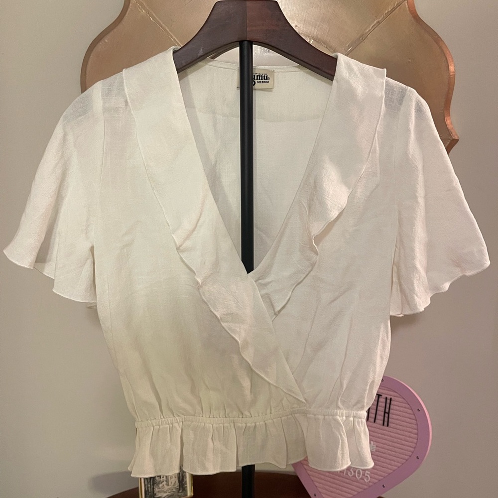 Show Me Your Mumu Audrina White Ruffled Blouse Surplice Flutter Slv Linen Airy